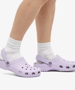 Croc Classic Lila C100015BN